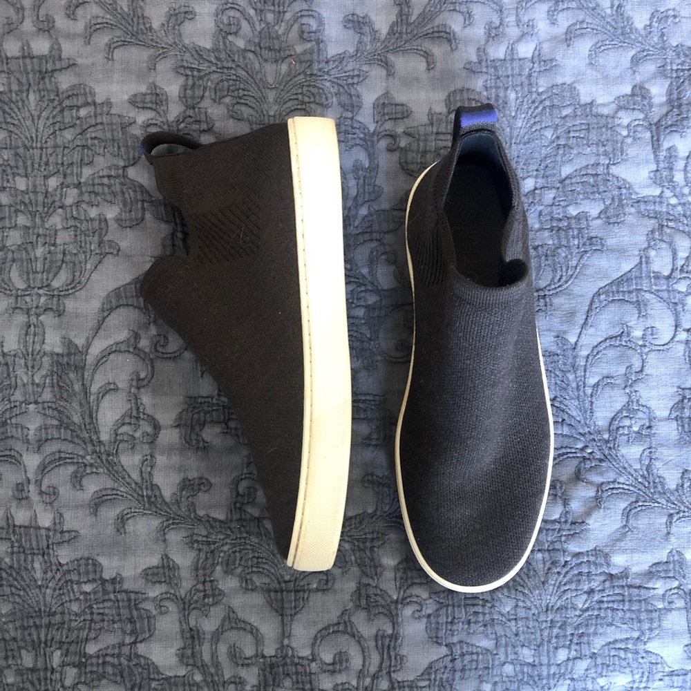 Rothys The Chelsea Brown Sneaker